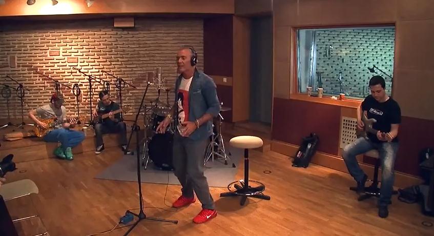 Μες τα δύο της μάτια - Στέλιος Ρόκκος (Official Studio Clip)