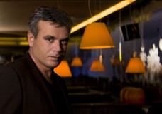 Μανώλης Λιδάκης