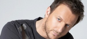 Κώστας Καραφώτης