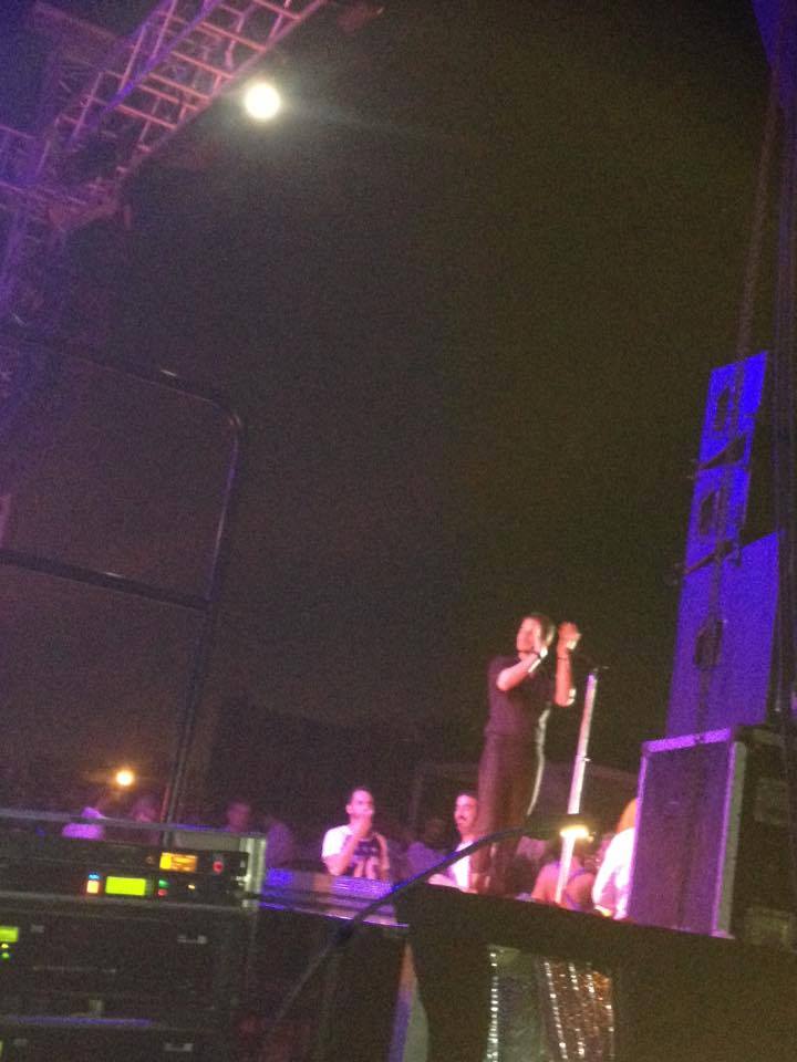 Νίκος Οικονομόπουλος: Η συγκίνηση του για την Ελλάδα πάνω στη σκηνή