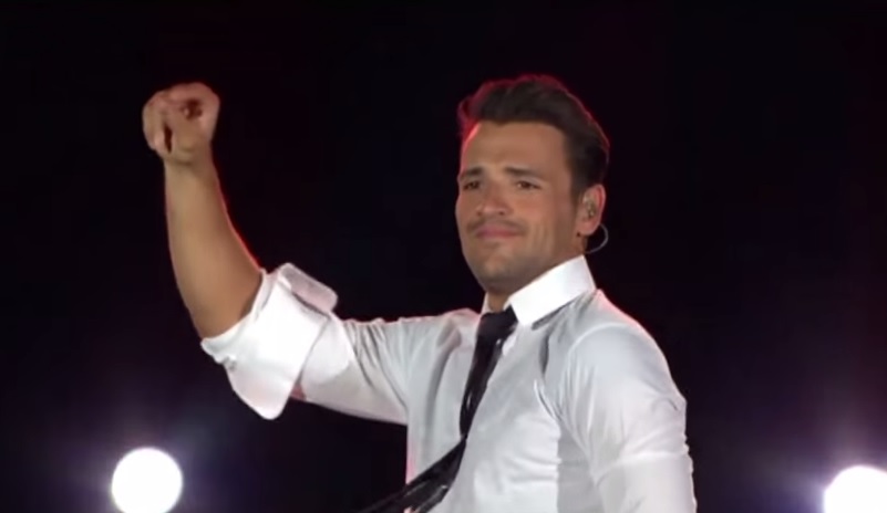 “Πες το μου ξανά” – Νίκος Βέρτης | Νέο βίντεο κλιπ από το Live Tour 10 Xρόνια