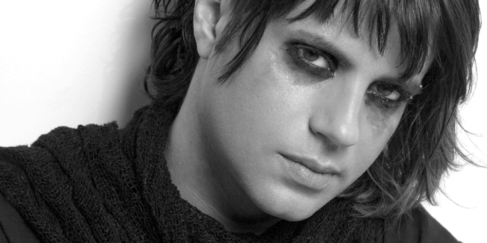 Δημήτρης Κοργιαλάς - Είναι Κάτι Στιγμές