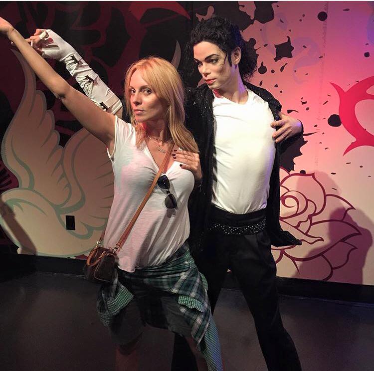 Όταν η Πέγκυ Ζήνα συνάντησε τον Michael Jackson