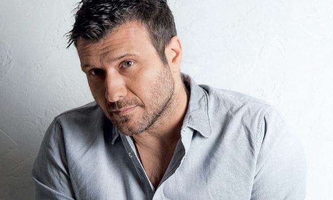 Γιάννης Πλούταρχος