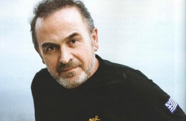 Δείτε πρώτοι τον Γονίδη να τραγουδά Live ακυκλοφόρητο κομμάτι