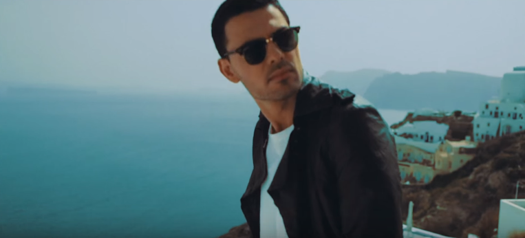 Manos Krass - Baila