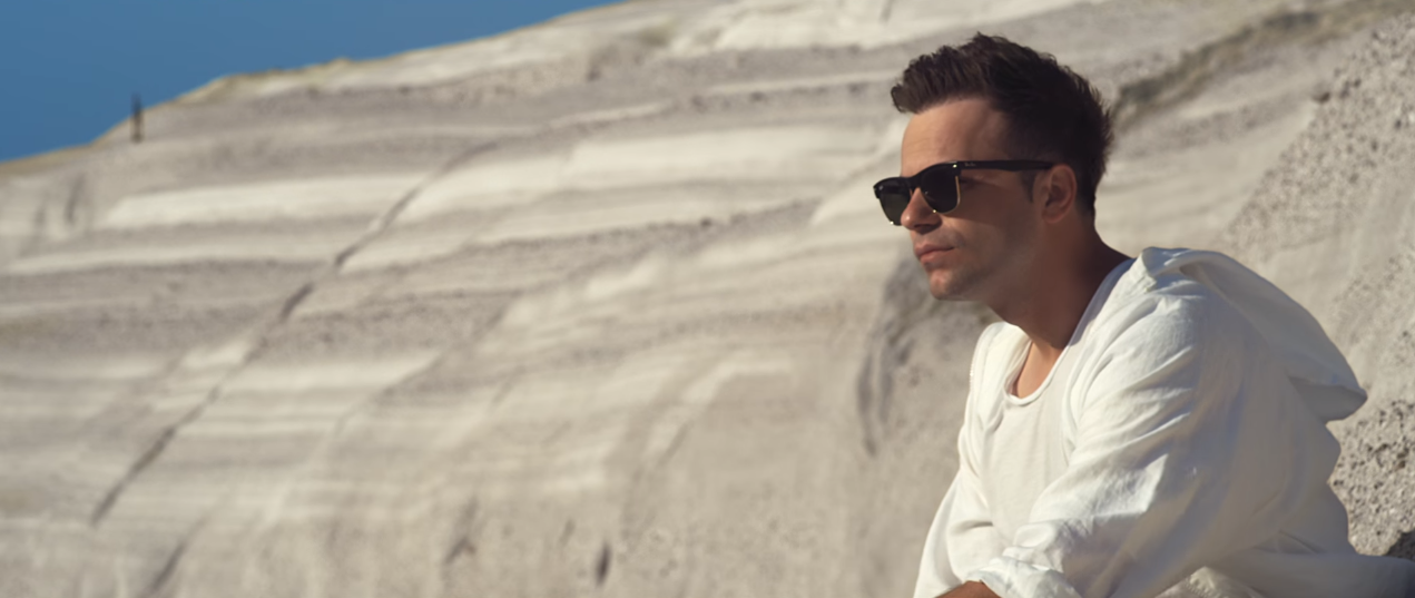 "Alena" - Δείτε το νέο καλοκαιρινό βίντεο κλιπ του Claydee