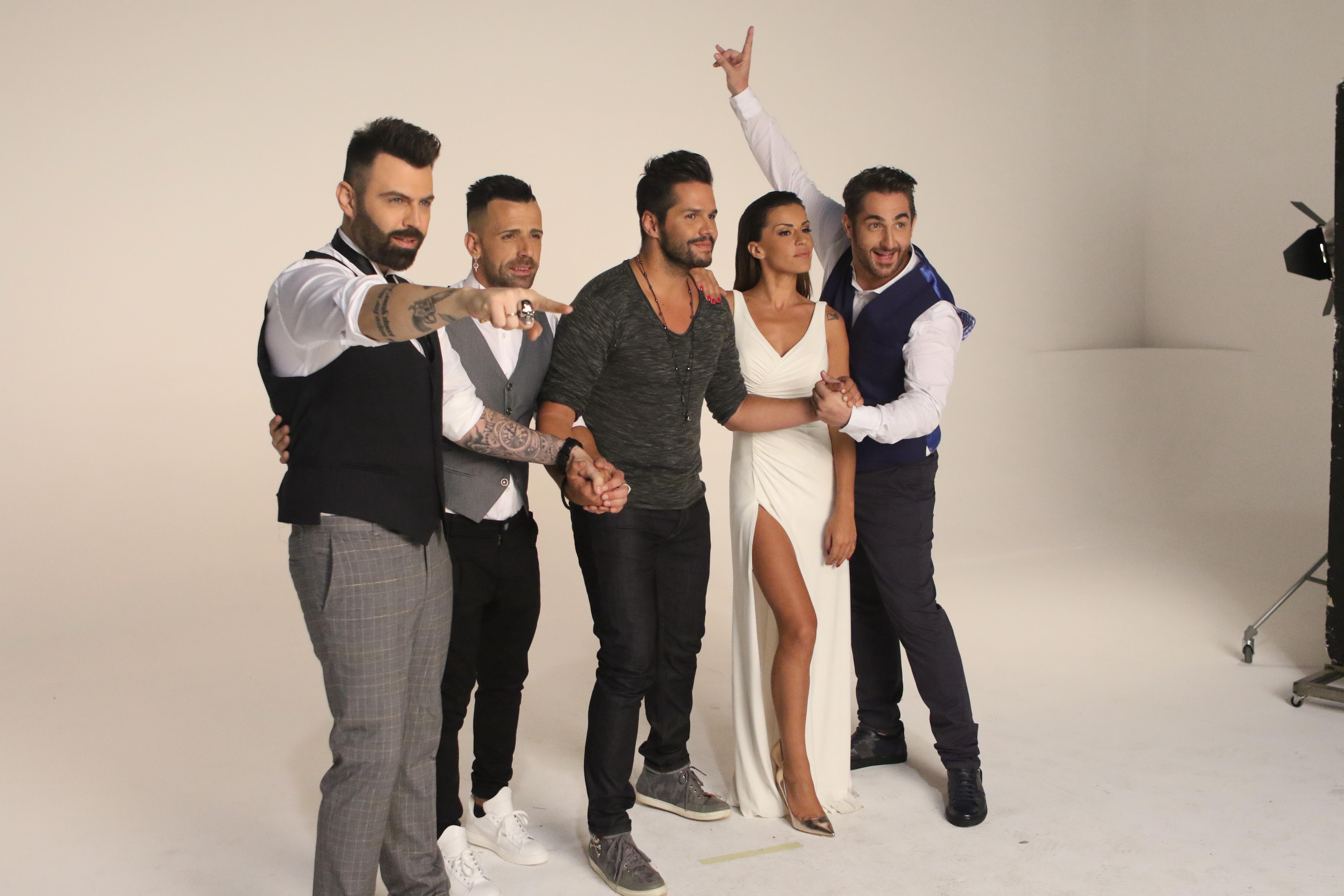 Caramela Backstage photos