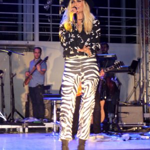 Άννα Βίσση: Εκρηκτική στην 1η της συναυλία στο Βεάκειο Θέατρο Πειραιά (pics & vids)