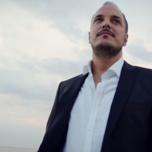 Τελειώσαμε εδώ-Άκης Δείξιμος