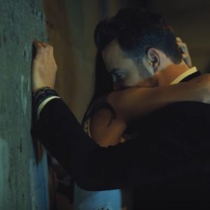 Σάκης Αρσενίου-Μ' ακούς