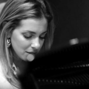 Νατάσσα Μποφίλιου - Αντιγόνη Outro