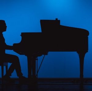 Άλεξ Οικονόμου - Sometimes