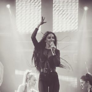 Κουμπάρα σε gay γάμο η Φουρέιρα