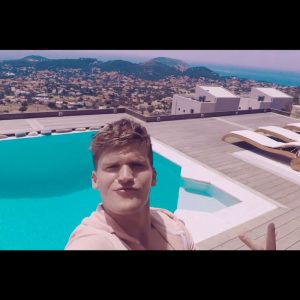 σέξι τραγουδιστής και κρεοπώλης (3)