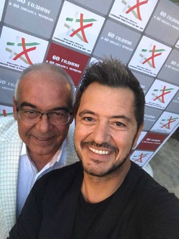 Ποιος γνωστός τραγουδιστής τραγούδησε στο prive πάρτι γενεθλίων πολιτικού της Βουλγαρίας;