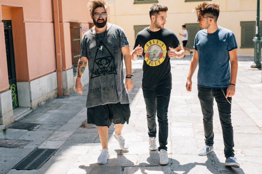 Οι Playmen ακούνε κλαρίνα