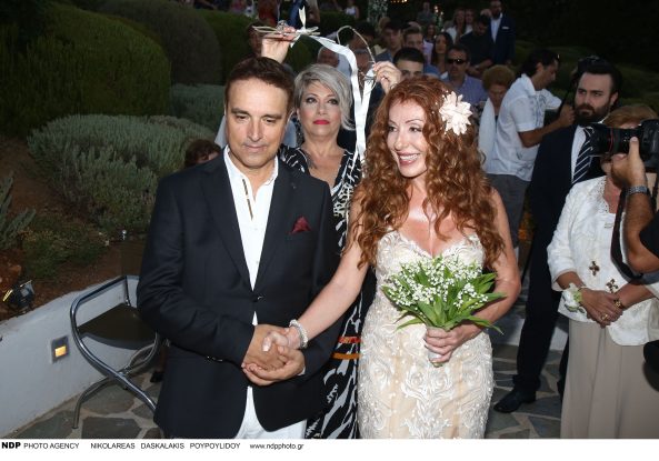 Λαμπερός γάμος γνωστού μουσικού παραγωγού