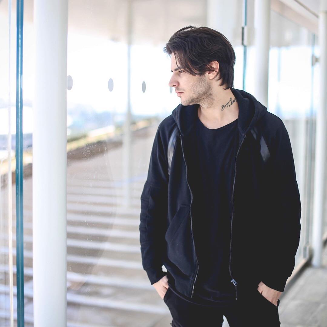 Άρις Πετράκης