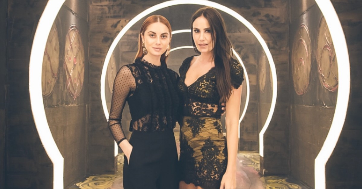 Ο Ηλίας Βρεττός συνεχίζει να σαρώνει