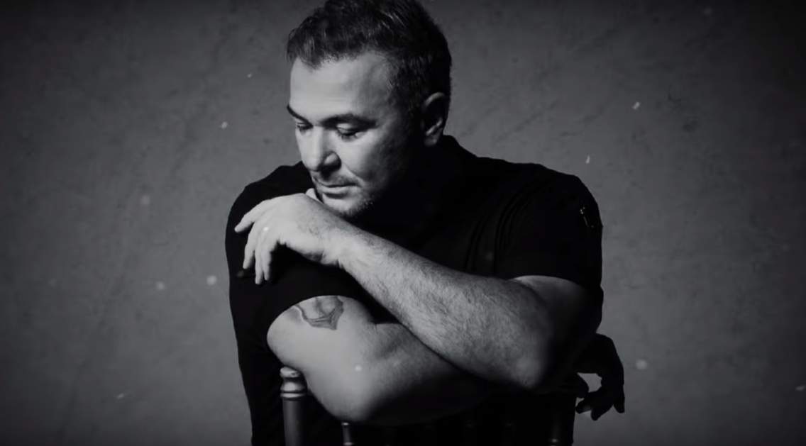 antonis_remos_ola_ta_dakrya